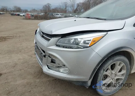 2015 Ford Escape Titanium из США, поврежденный, VIN 1FMCU9J92FUA60166